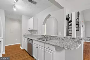 2000 Phillips Terrace, Annapolis, MD 21401 - Photo 12