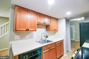 1107 Commanders Way S, Annapolis, MD 21409 - Photo 4
