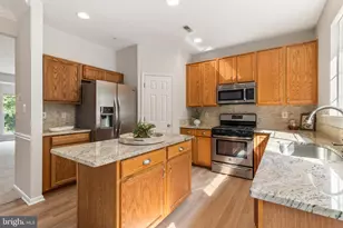 2628 Streamview Dr, Odenton, MD 21113 - Photo 6