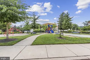 654 Ravenwood Dr, Glen Burnie, MD 21060 - Photo 4
