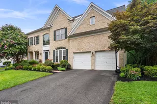 8004 Horicon Point Dr, Millersville, MD 21108 - Photo 2