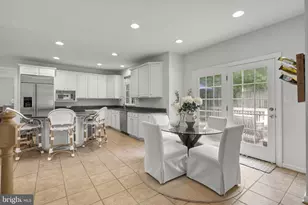 8004 Horicon Point Dr, Millersville, MD 21108 - Photo 16