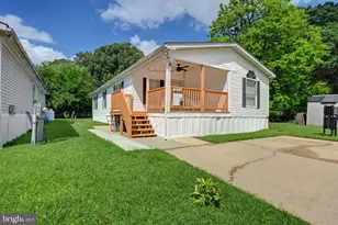 172 B Sonnys Ct, Lothian, MD 20711 - Photo 2