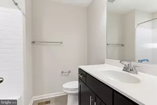 418 Ocracoke Wy, Glen Burnie, MD 21060 - Photo 24
