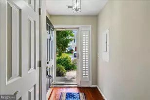 706 Howards Loop, Annapolis, MD 21401 - Photo 2