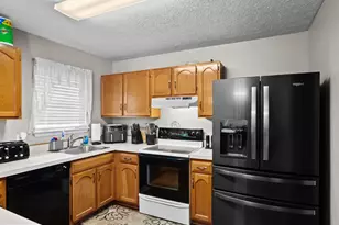 3413 Halifax Ct, Pasadena, MD 21122 - Photo 10