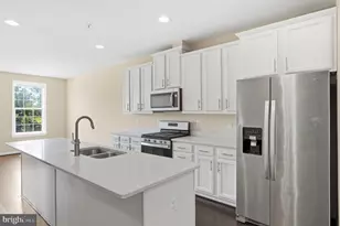 8132 Hollow Ct, Severn, MD 21144 - Photo 8