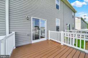 7819 Wolf Run Ln, Severn, MD 21144 - Photo 32