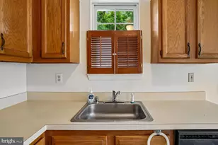7819 Camp Rd, Pasadena, MD 21122 - Photo 8