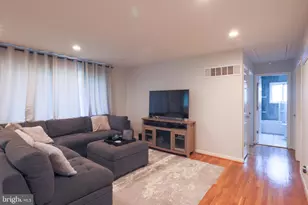 560 Lanny Ct, Millersville, MD 21108 - Photo 6