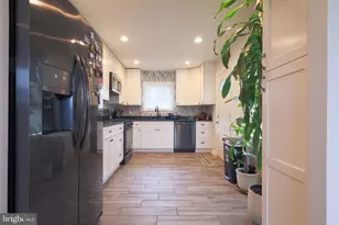 560 Lanny Ct, Millersville, MD 21108 - Photo 12