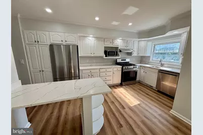 541 Crestpark Drive, Glen Burnie, MD 21061 - Photo 2
