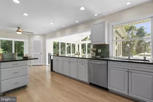 384 Eagle Hill Rd, Pasadena, MD 21122 - Photo 12