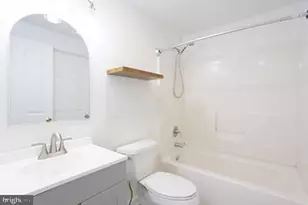 7906 Wellesley Ct, Pasadena, MD 21122 - Photo 20