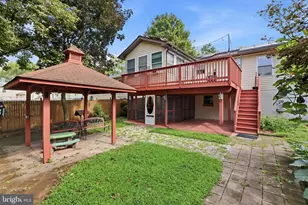7811 Stafford Hill Ct, Glen Burnie, MD 21061 - Photo 2