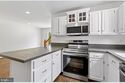 7736 Woodlawn Avenue, Pasadena, MD 21122 - Photo 6