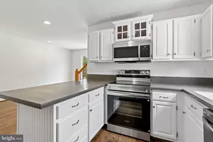 7736 Woodlawn Ave, Pasadena, MD 21122 - Photo 6
