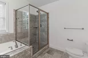 808 204th St, Pasadena, MD 21122 - Photo 34