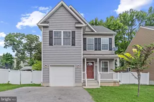 808 204th St, Pasadena, MD 21122 - Photo 1