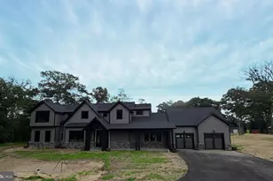 7962 Frances Ln, Pasadena, MD 21122 - Photo 1