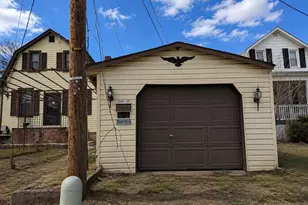 262 Meadow Rd, Pasadena, MD 21122 - Photo 2