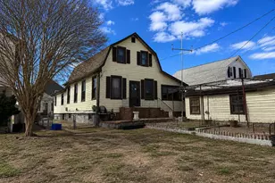 262 Meadow Rd, Pasadena, MD 21122 - Photo 1