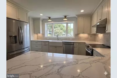 129 Pinecrest Drive, Annapolis, MD 21403 - Photo 8