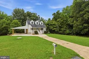 105 Simmons Ln, Severna Park, MD 21146 - Photo 2