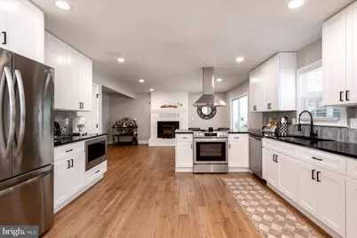 136 Collington Court, Arnold, MD 21012 - Photo 2