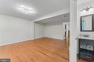 144 Foxchase Dr, Glen Burnie, MD 21061 - Photo 2