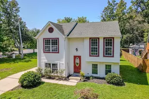 5518 Berkley Manor Ln, Churchton, MD 20733 - Photo 1