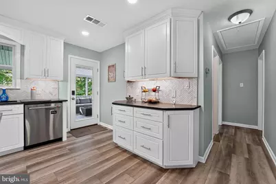 7849 Elizabeth Road, Pasadena, MD 21122 - Photo 8