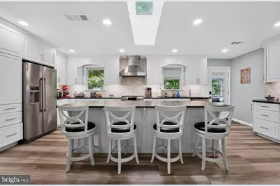 7849 Elizabeth Road, Pasadena, MD 21122 - Photo 2