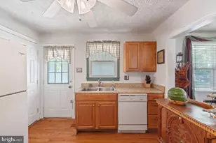 207 Hance Ave, Linthicum Heights, MD 21090 - Photo 10