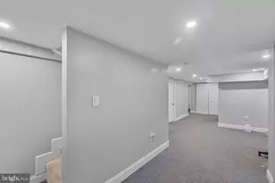 8489 Arbutus Rd, Pasadena, MD 21122 - Photo 14