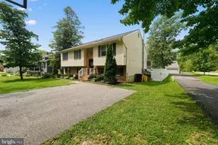530 St Martins Ln, Severna Park, MD 21146 - Photo 2