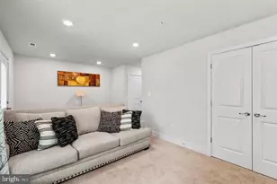 614 Chalcedony Ln, Glen Burnie, MD 21060 - Photo 16