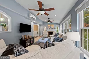 3219 Art Hall Ln, Pasadena, MD 21122 - Photo 10