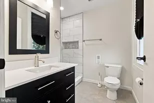 405 Doris Ave, Brooklyn, MD 21225 - Photo 38