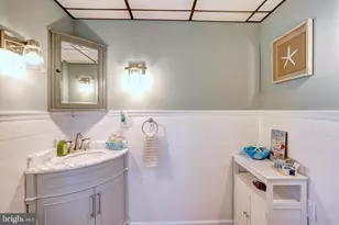 461 New York Ave, Pasadena, MD 21122 - Photo 12