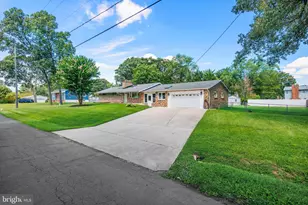 796 Evergreen Rd, Severn, MD 21144 - Photo 2