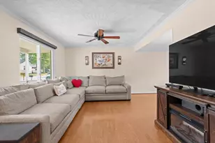 818 205th St, Pasadena, MD 21122 - Photo 6
