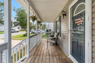 818 205th St, Pasadena, MD 21122 - Photo 4