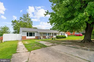 1087 Fitz Ct, Pasadena, MD 21122 - Photo 2