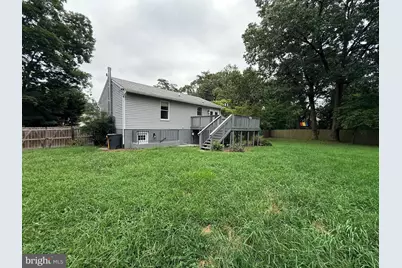207 Oak Hollow C, Pasadena, MD 21122 - Photo 4