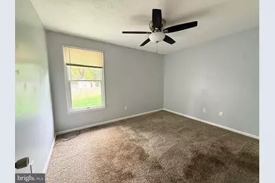 207 Oak Hollow C, Pasadena, MD 21122 - Photo 12