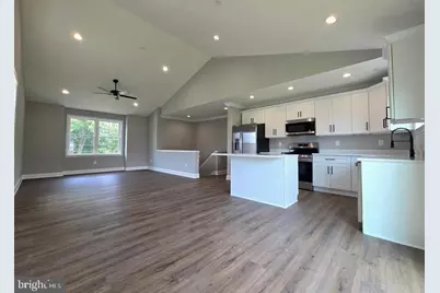 269 Thompson Avenue E, Glen Burnie, MD 21060 - Photo 2