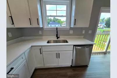 269 Thompson Avenue E, Glen Burnie, MD 21060 - Photo 8