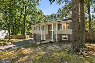 145 Delos Ct, Pasadena, MD 21122 - Photo 2