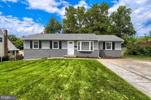 696 W Maple Rd, Linthicum Heights, MD 21090 - Photo 1